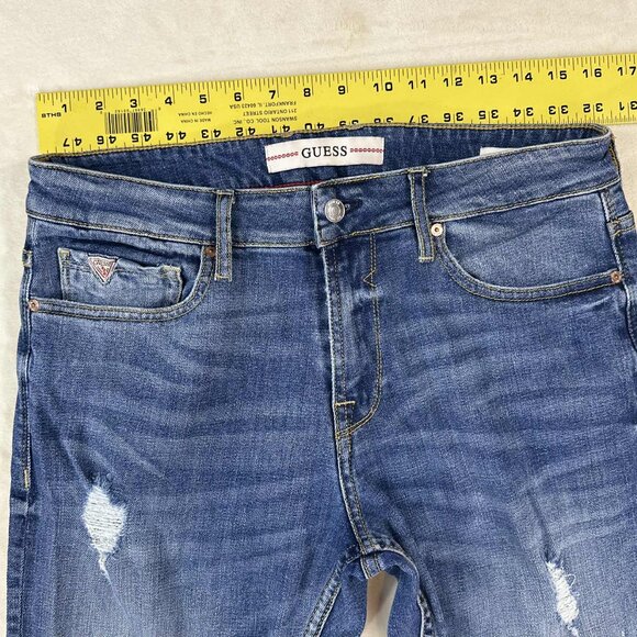 GUESS Slim Tapered Distressed Jeans β Dark Wash Denim size 32 waist - Picture 11 of 13